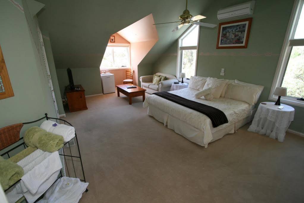 Silver Waters Bed & Breakfast Cowes Exteriör bild